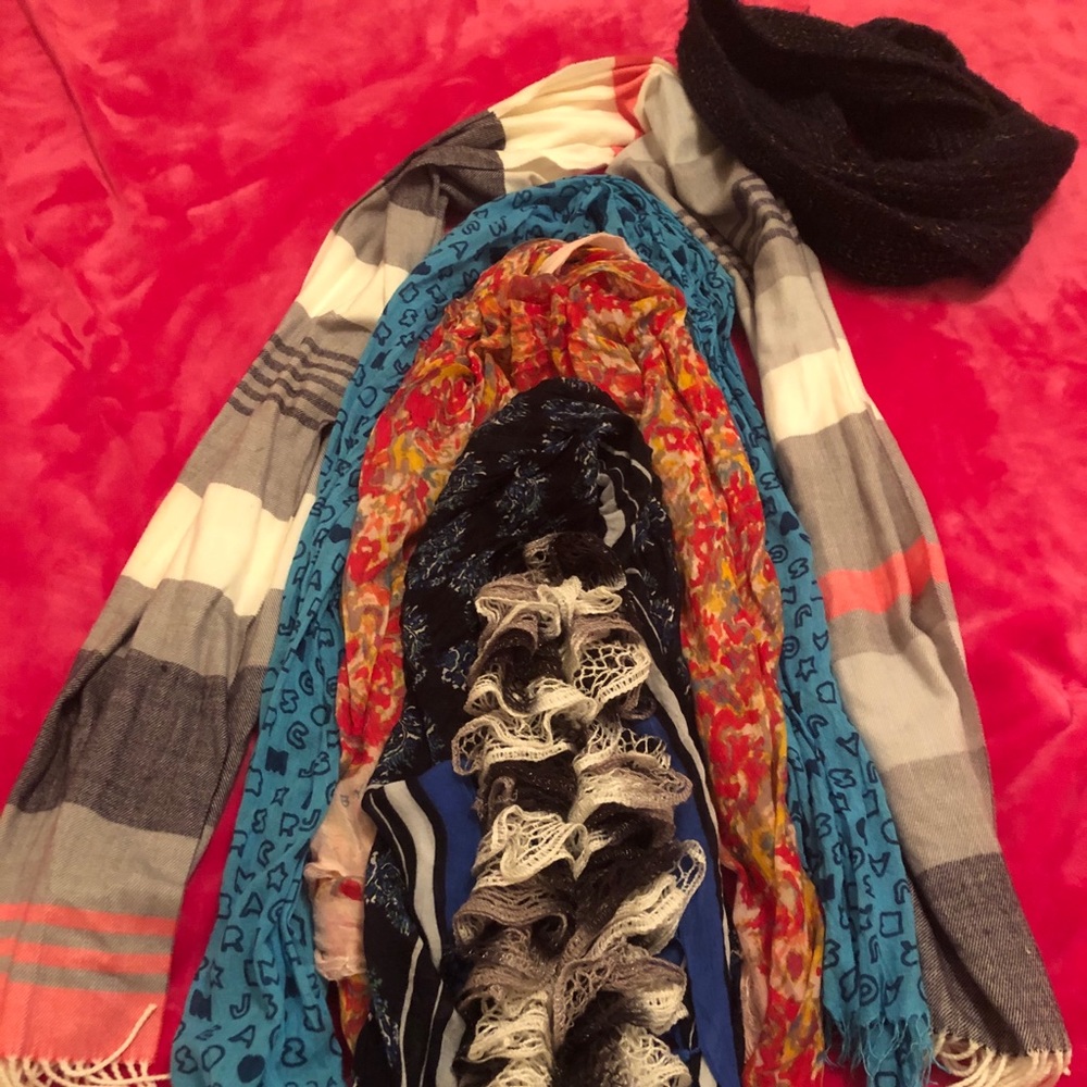 Scarves bundle 6